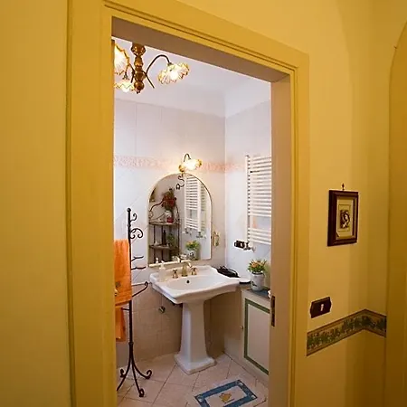 Bed & Breakfast La Via Dei Presepi 4*
