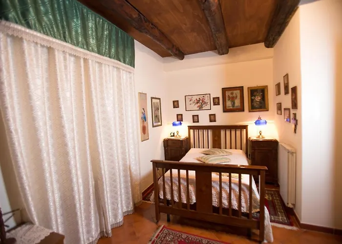 La Via Dei Presepi Couette-café 4*