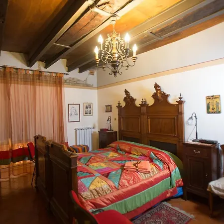 La Via Dei Presepi نابولي